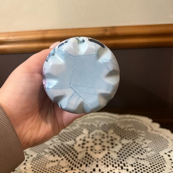 ✨NIB - Vera Bradley Fresh Cut Bouquet Stainless Steel Water Bottle✨ - Picture 6 of 9